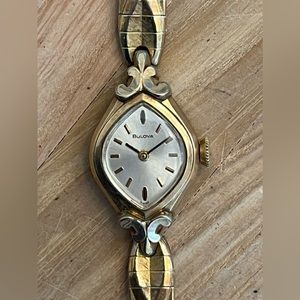 Bulova Ladies Watch Vintage Mechanical Winding Two Tone Bracelet Silver Dial